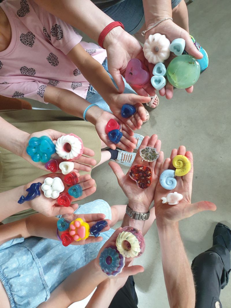 Veranstaltungsbild zu Bunte Seifen – kreative Wichtelwerkstatt!